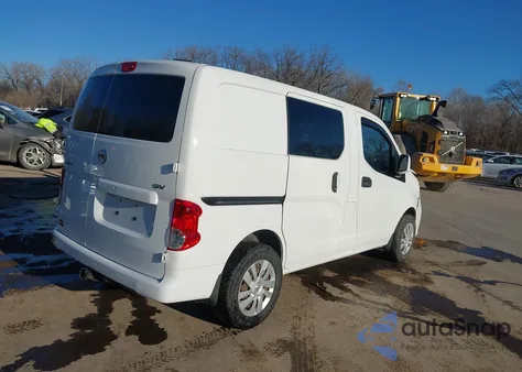 2018 Nissan Nv200 Sv z USA, uszkodzony, nr VIN 3N6CM0KN7JK699547